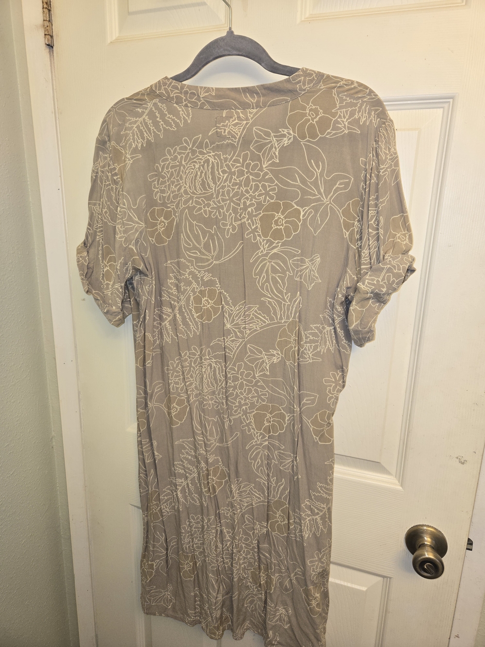 Waiwaolani Dress - Picture 3 of 5